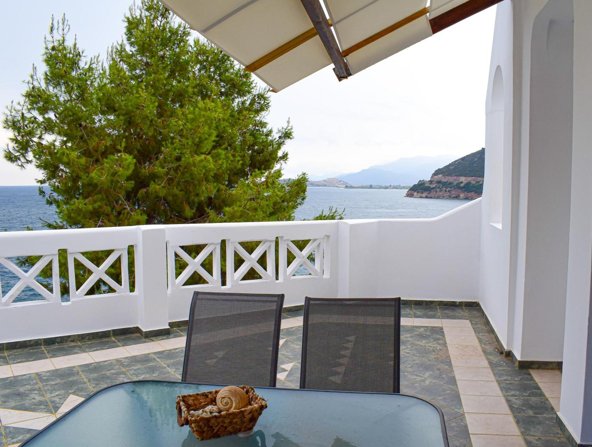 Muses Seaside Villas ปาราลีอออัสตรอช ภายนอก รูปภาพ