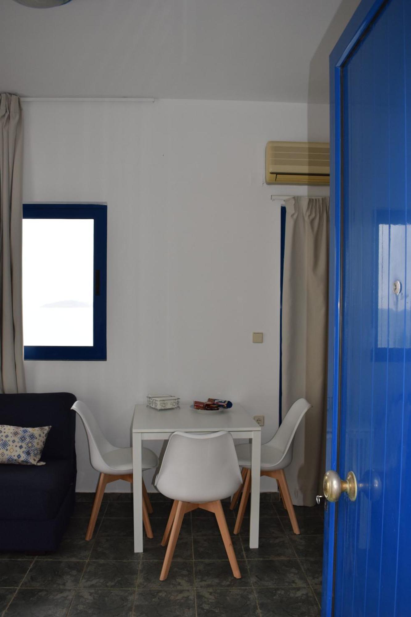 Muses Seaside Villas ปาราลีอออัสตรอช ภายนอก รูปภาพ