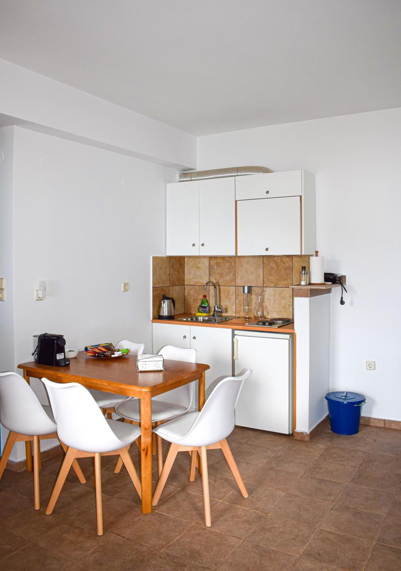 Muses Seaside Villas ปาราลีอออัสตรอช ภายนอก รูปภาพ