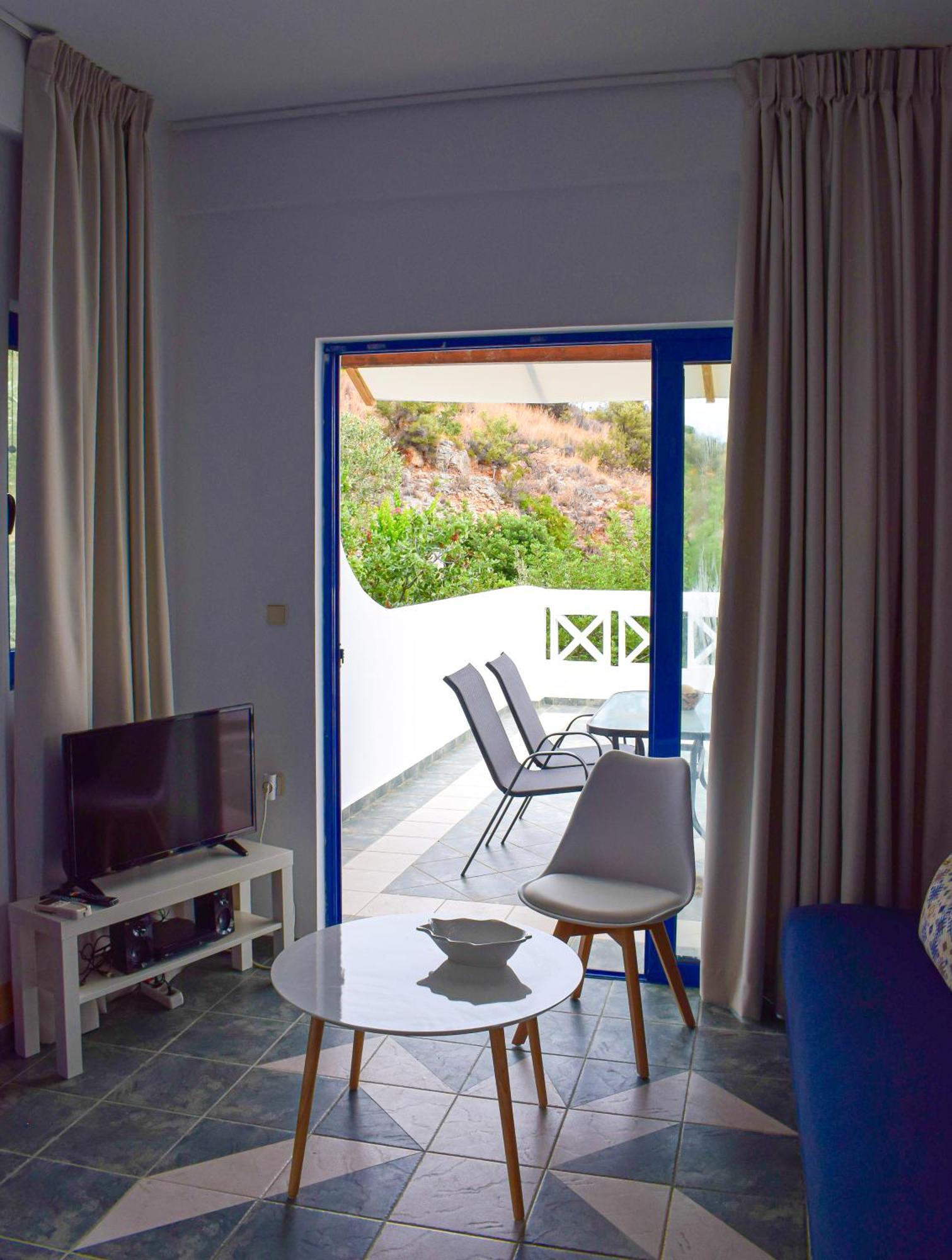 Muses Seaside Villas ปาราลีอออัสตรอช ภายนอก รูปภาพ