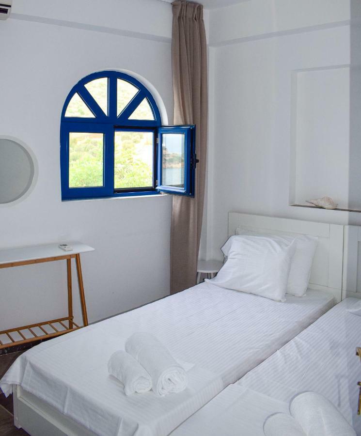 Muses Seaside Villas ปาราลีอออัสตรอช ภายนอก รูปภาพ