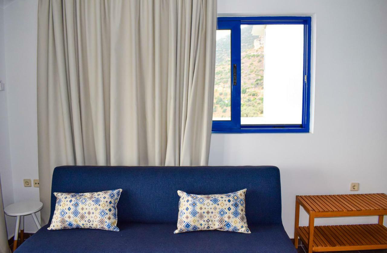 Muses Seaside Villas ปาราลีอออัสตรอช ภายนอก รูปภาพ