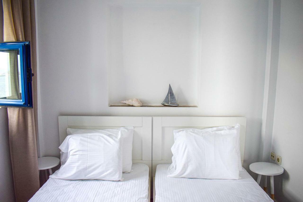 Muses Seaside Villas ปาราลีอออัสตรอช ภายนอก รูปภาพ